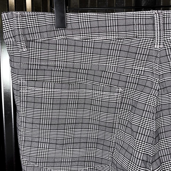 Kojo Fit Men's Plaid Shorts 36" - Picture 15 of 16